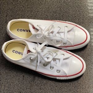 White Chuck Taylors All Star Converse